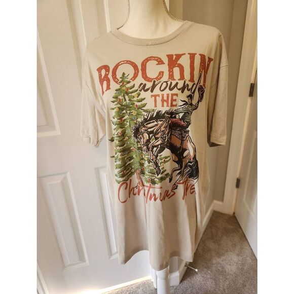 No Brand Tops - Rockin Around the Christmas Tree
